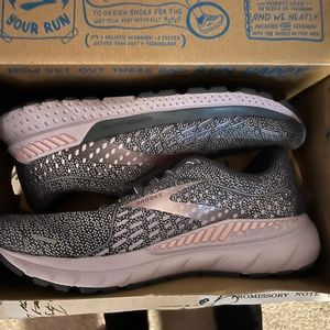 Brooks Andrenaline GTS 21 Women’s